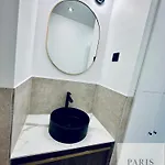 17 Elegance And Light Monceau And Batignolles *