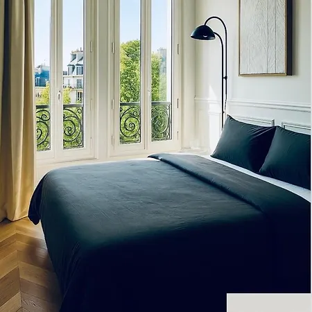 17 Elegance And Light Monceau And Batignolles Апартаменты Париж