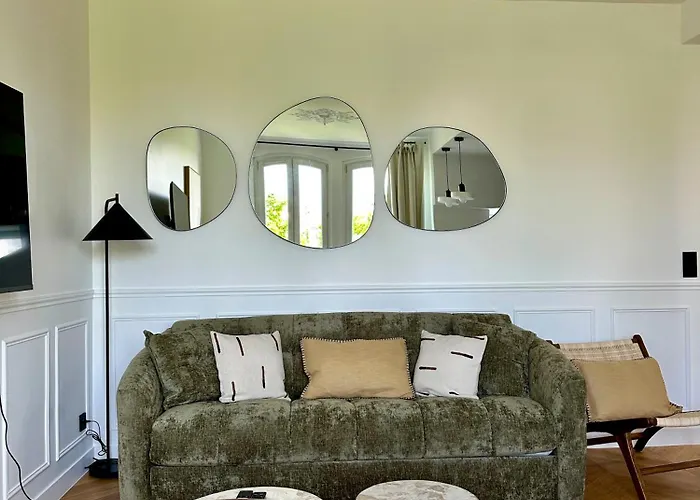 17 Elegance And Light Monceau And Batignolles *