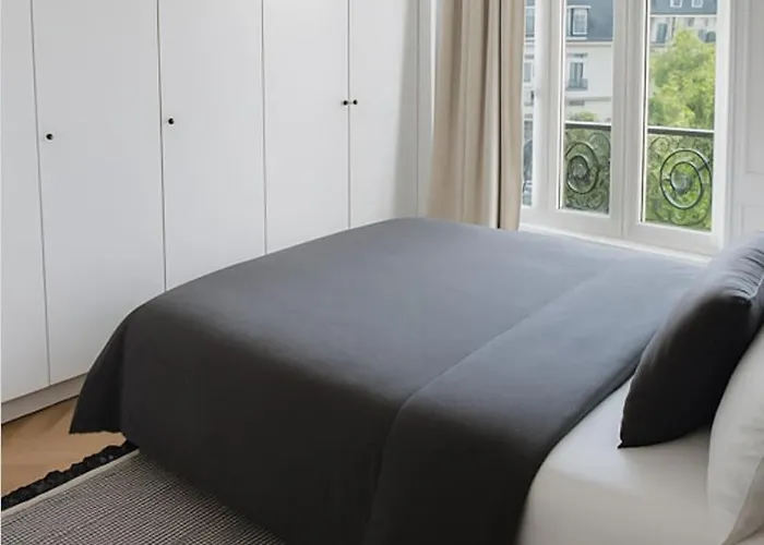17 Elegance And Light Monceau And Batignolles Апартаменты