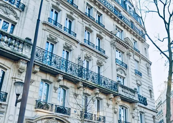 Апартаменты 17 Elegance And Light Monceau And Batignolles *