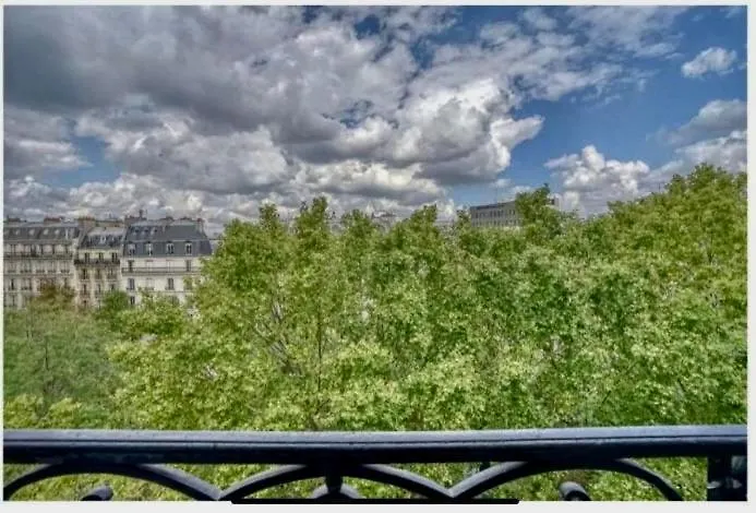 17 Elegance And Light Monceau And Batignolles Апартаменты Париж